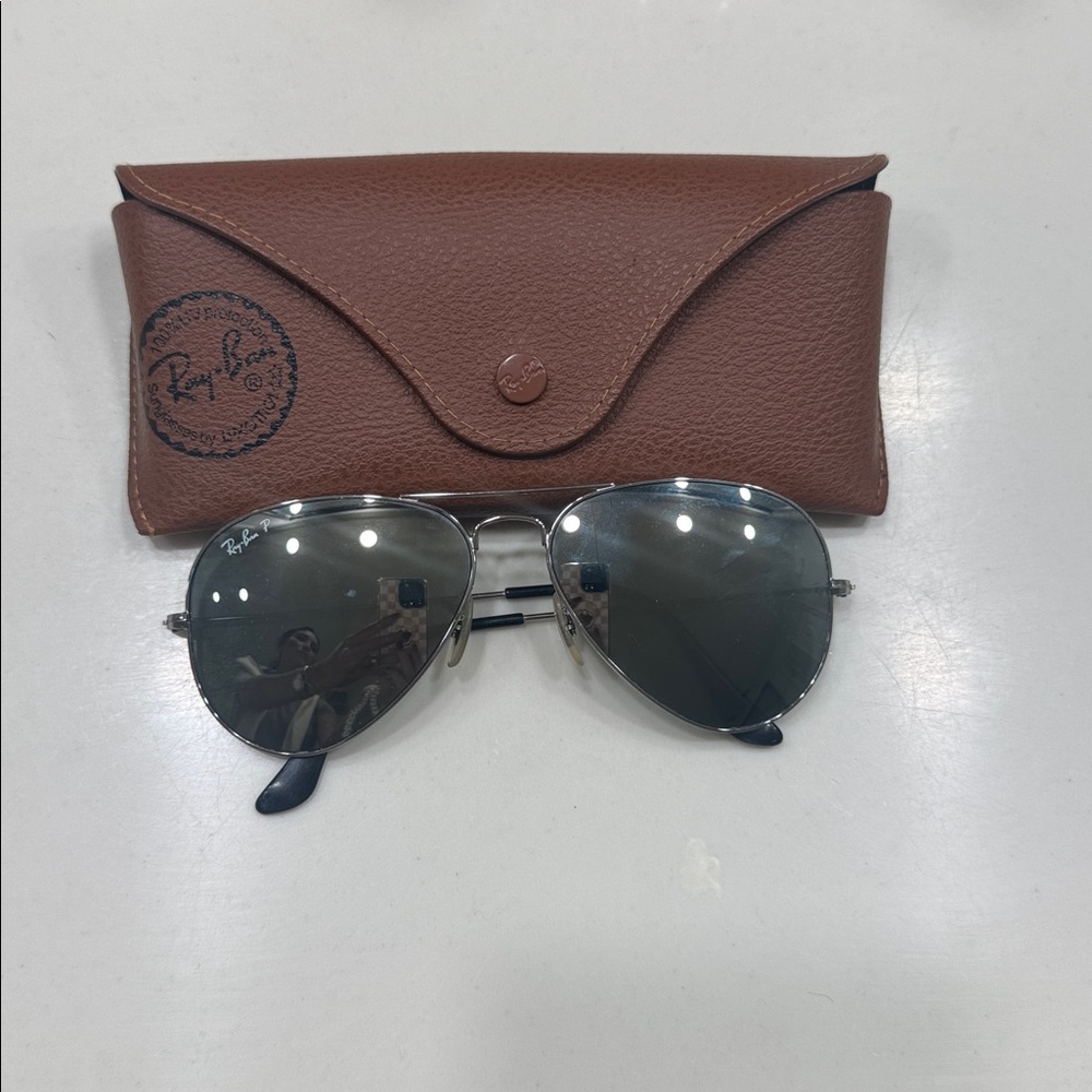 Ray-Ban Polarized Mirrored/Silver Aviator Sunglasses with Brown Case